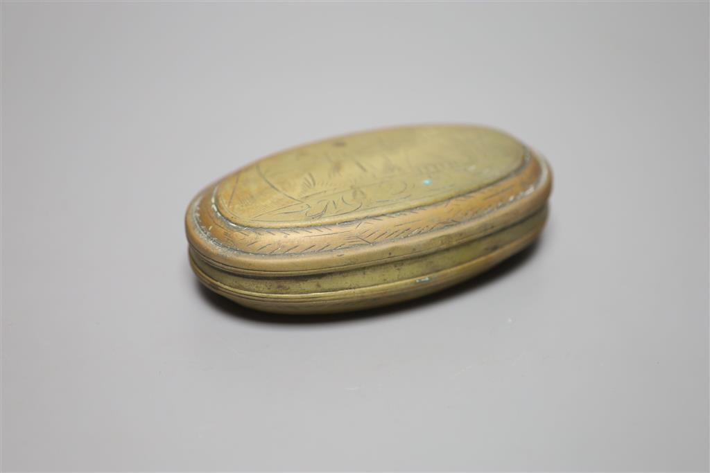 An 18th century Dutch brass tobacco box, width 13.5cm